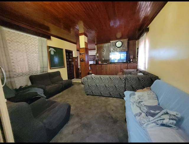 3 BEDROOM HOUSE FOR SALE IN CASSELDALE